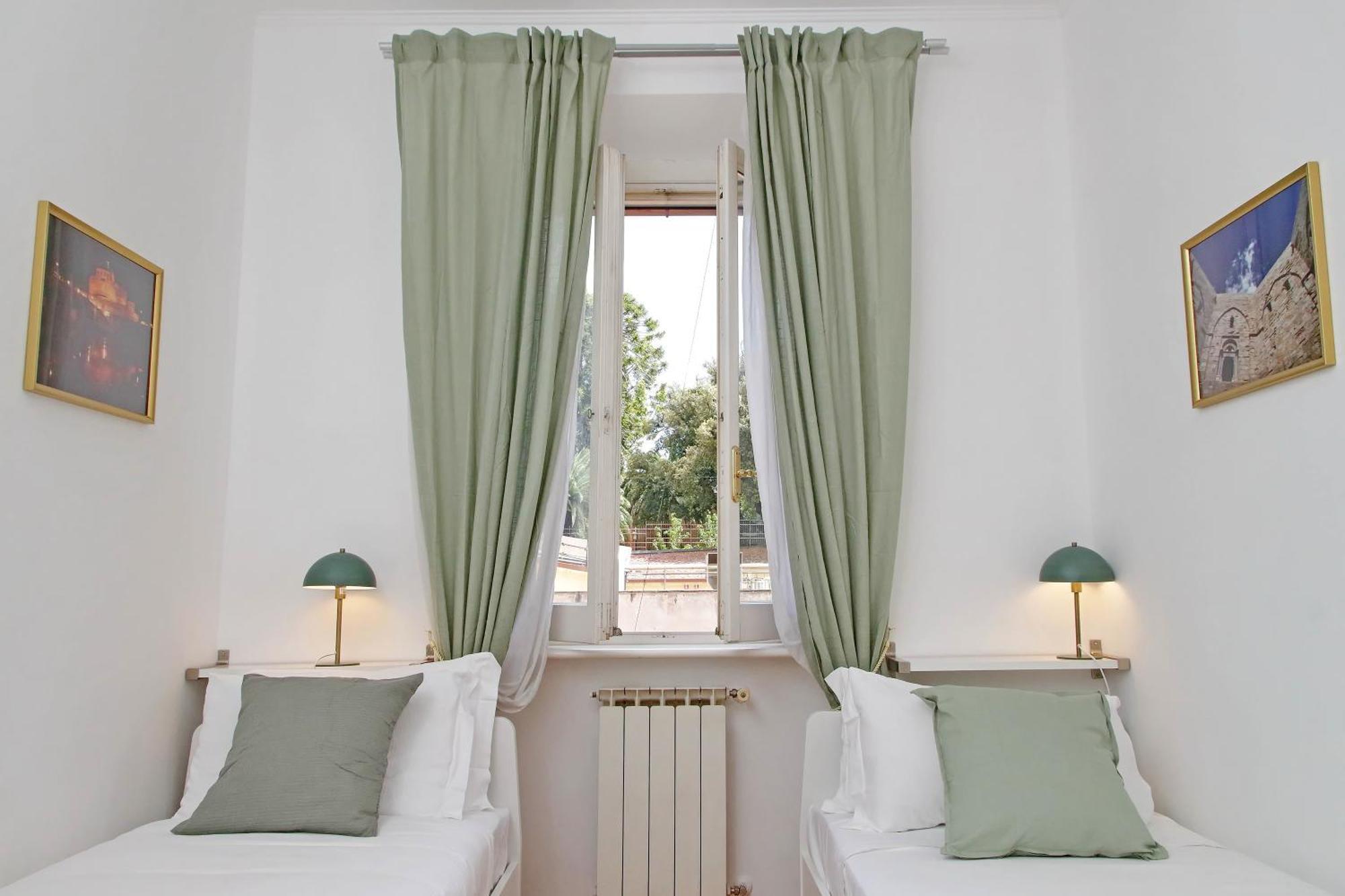 Ych-Comfortable 2 Bedrooms Flat Near Colosseum Rome Luaran gambar