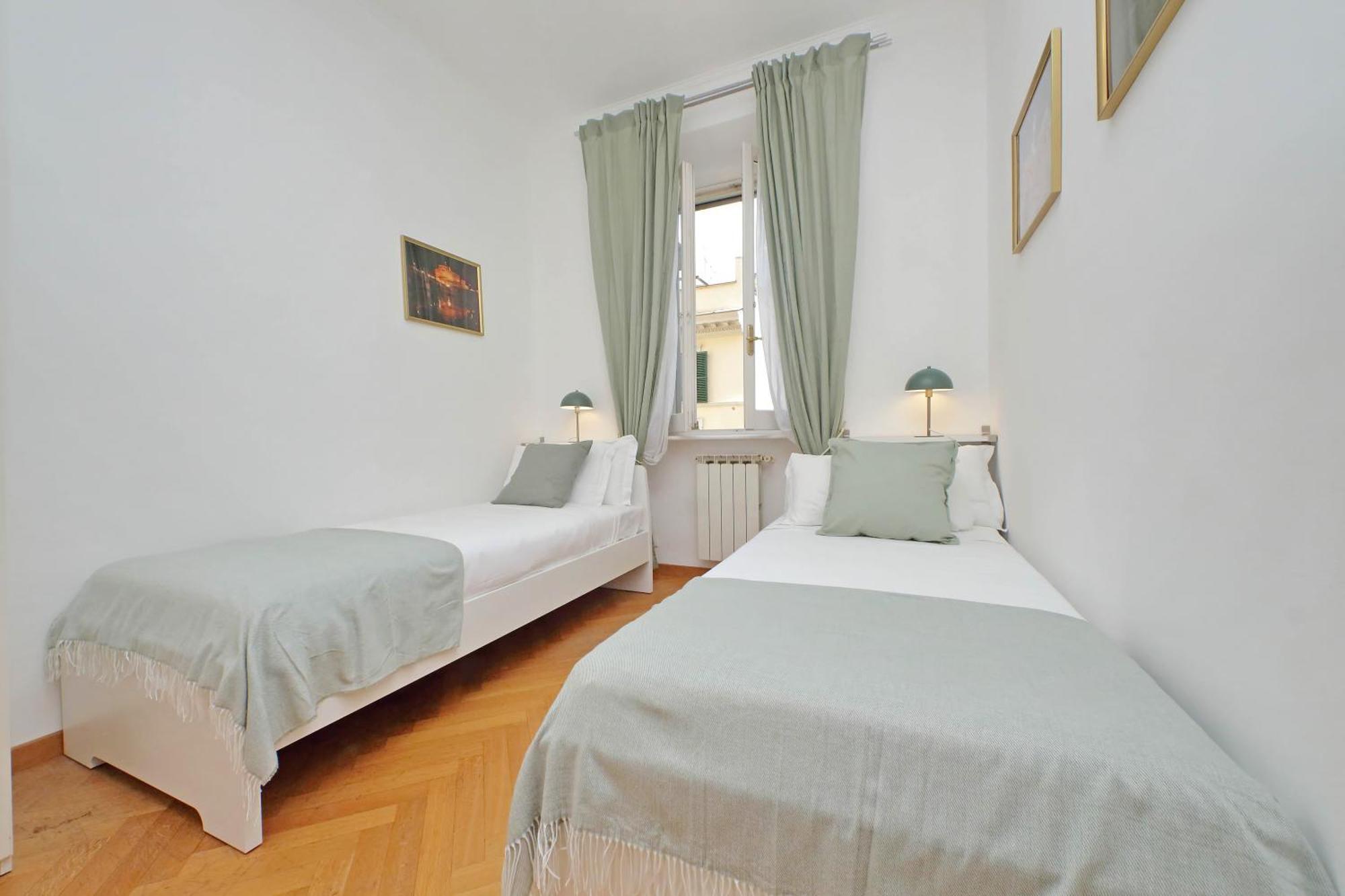 Ych-Comfortable 2 Bedrooms Flat Near Colosseum Rome Luaran gambar